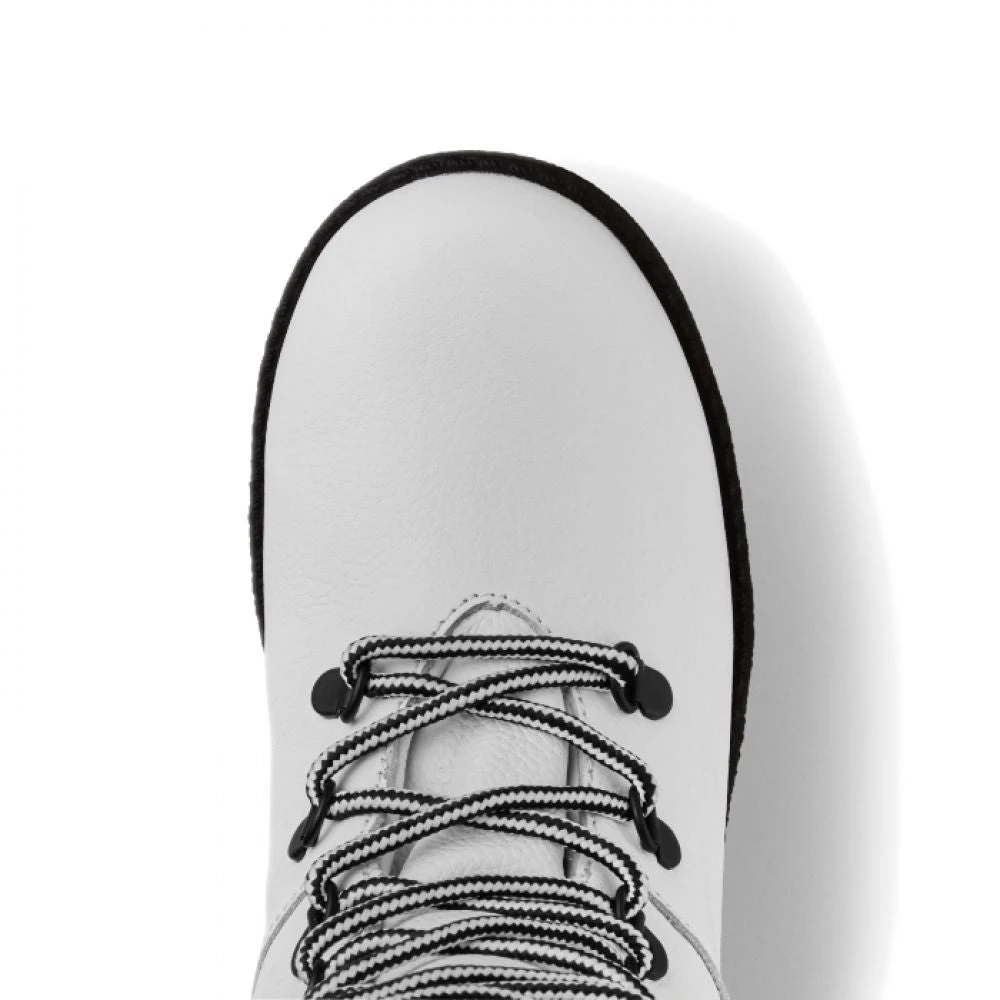 Cougar Women's Original Pillow Boot In White 4 Cougar Women's Original Pillow Boot In White - Image 4